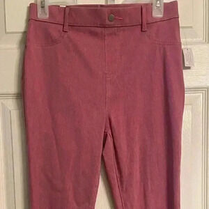 Small High-Rise stretch fitted leggings NEW